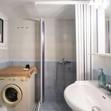 Apartamento Vintage 1br In Exarchia Timeless Atenas