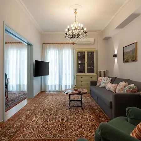 Vintage 1br In Exarchia Timeless Apartamento Atenas