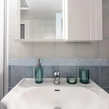 Vintage 1br In Exarchia Timeless Atenas