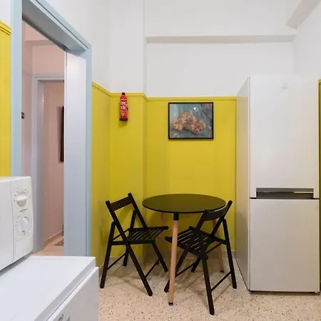 Vintage 1br In Exarchia Timeless Apartamento