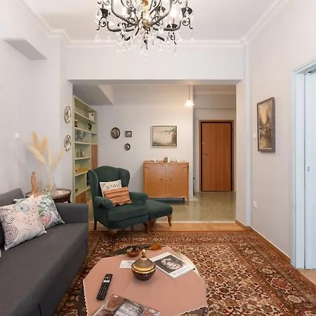 Apartamento Vintage 1br In Exarchia Timeless Atenas
